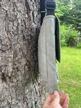 Charger l&#39;image dans la galerie, Toutite frutti cuir gris