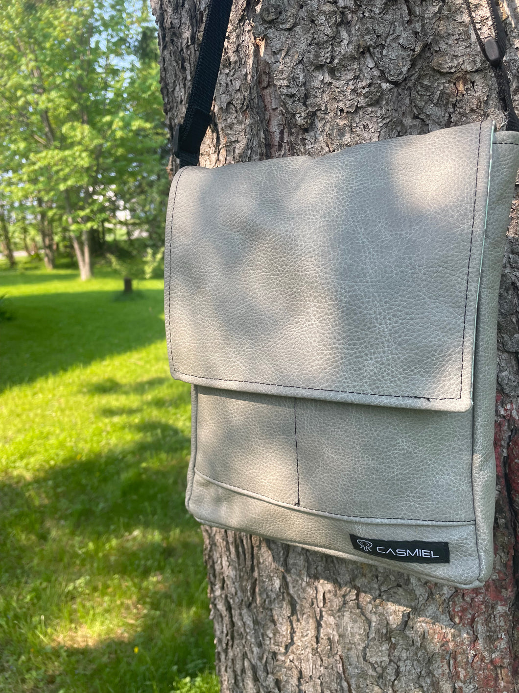 Toutite frutti grise  cuir animal