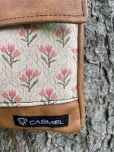 Charger l&#39;image dans la galerie, Toutite frutti cuir florale