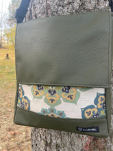 Charger l&#39;image dans la galerie, Troubadour kaki mandala vegan