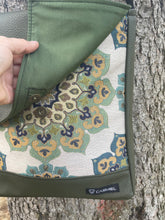 Charger l&#39;image dans la galerie, Troubadour kaki mandala vegan