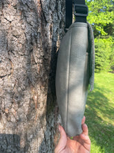 Charger l&#39;image dans la galerie, Toutite frutti grise  cuir animal