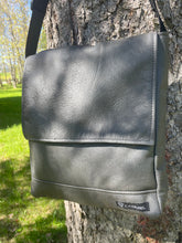 Charger l&#39;image dans la galerie, Troubadour cuir animal